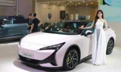 极狐汽车闪耀青岛车展，引领新能源汽车新风尚